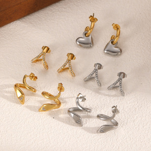 1 Paire De Boucles D'Oreilles Puces Pour Femmes, En Acier Inoxydable Étanche, Couleur Or, Avec Inscription « Simple Curse ». h5 Image3