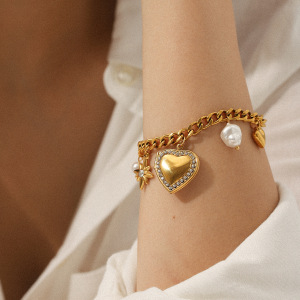 Bracelet À Breloques Daily Heart Pour Femme, En Acier Inoxydable Étanche, Couleur Or, Avec Zircon (1 Pièce). h5 Image4