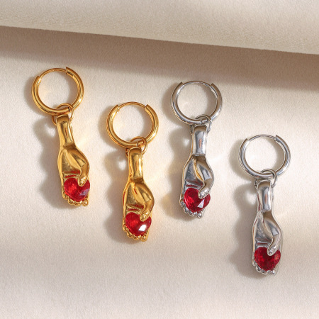 1 paire de boucles d'oreilles pendantes romantiques et mignonnes en forme de cœur, en acier inoxydable étanche pour femme.