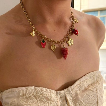 Collier pendentif fraise en acier inoxydable étanche couleur or (1 pièce) 2