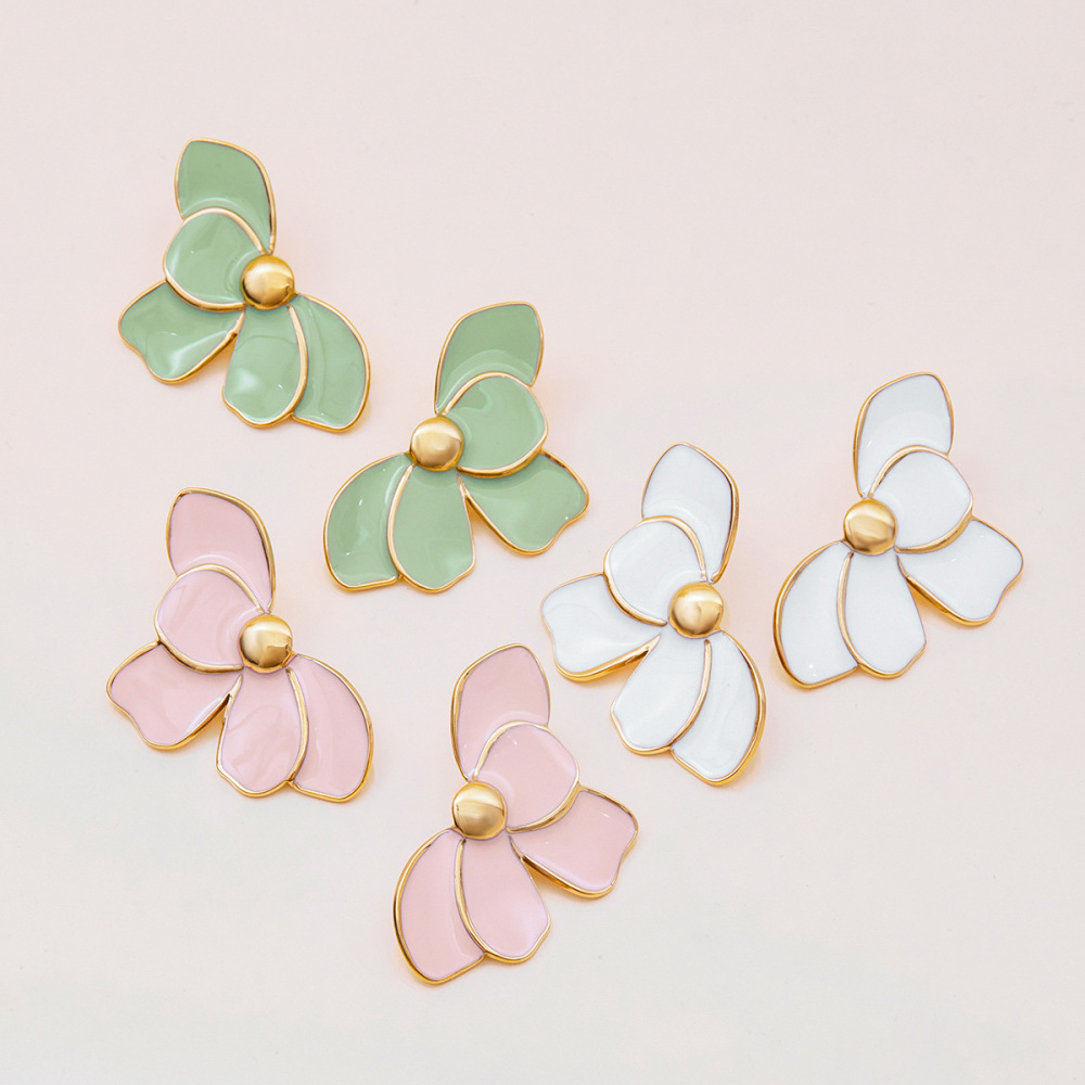1 Paire De Boucles D'Oreilles Puces Élégantes Pour Femme, En Acier Inoxydable Imperméable, Couleur Or, Avec Motif Floral. Image9