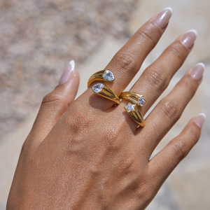 Bague Femme En Acier Inoxydable Doré, Étanche, Ornée D'Une Pierre Précieuse Et Ornée D'Une Étoile Personnalisée. h5 Image4
