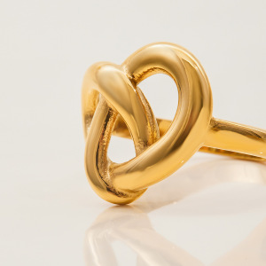 Bague Romantique En Forme De Bretzel, En Acier Inoxydable Étanche, Couleur Or (1 Pièce) h5 Image3