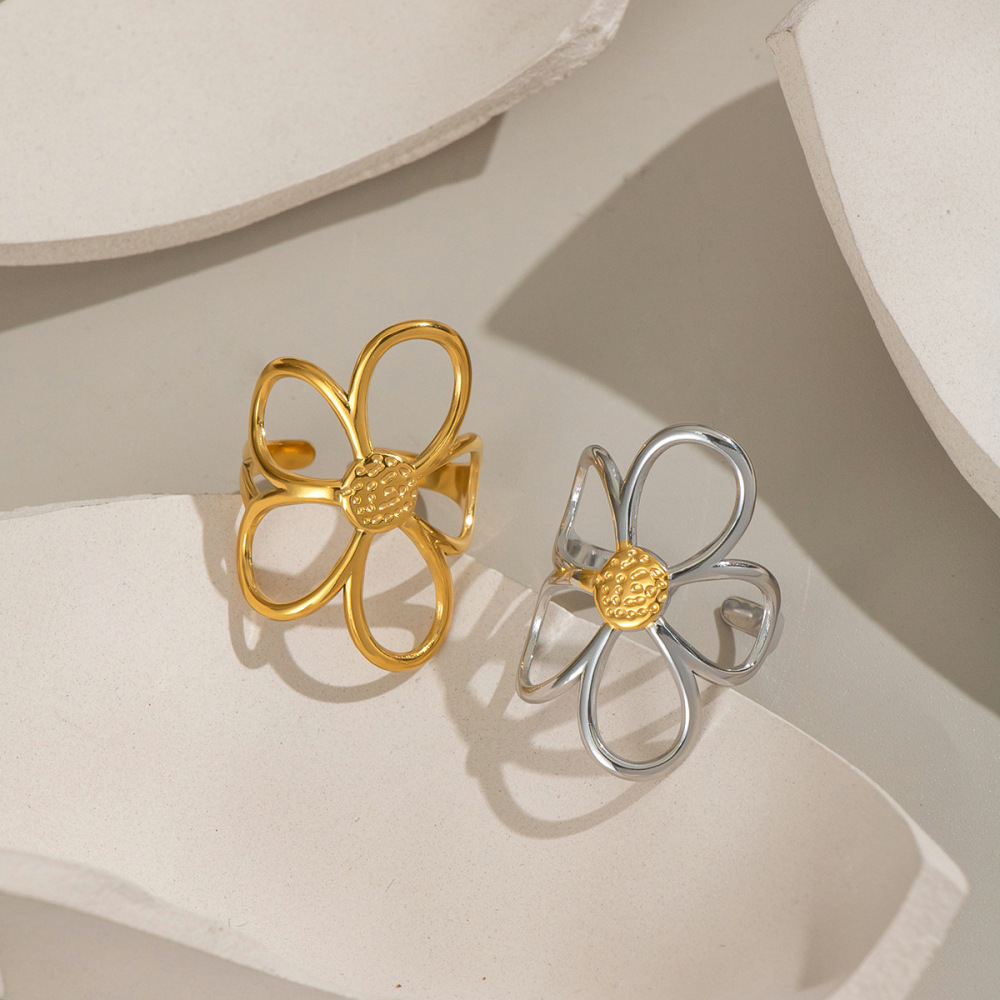 Bague Simple En Acier Inoxydable Couleur Or Avec Fleur Image3