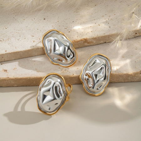 1 paire de boucles d'oreilles à clous en acier inoxydable imperméable, motif martelé, couleurs assorties