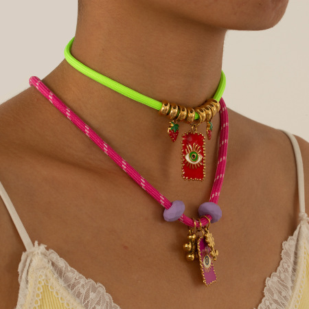 Collier pendentif femme œil de diable rétro éclatant en acier inoxydable étanche couleur or (1 pièce)