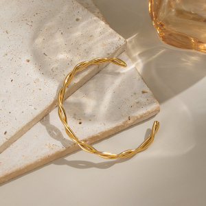 Bracelet Jonc Femme Simple Series Casual Twist En Acier Inoxydable Étanche Couleur Or (1 Pièce) h5 Image2