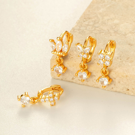 Boucle d'oreille piercing papillon en cuivre doré et zircon