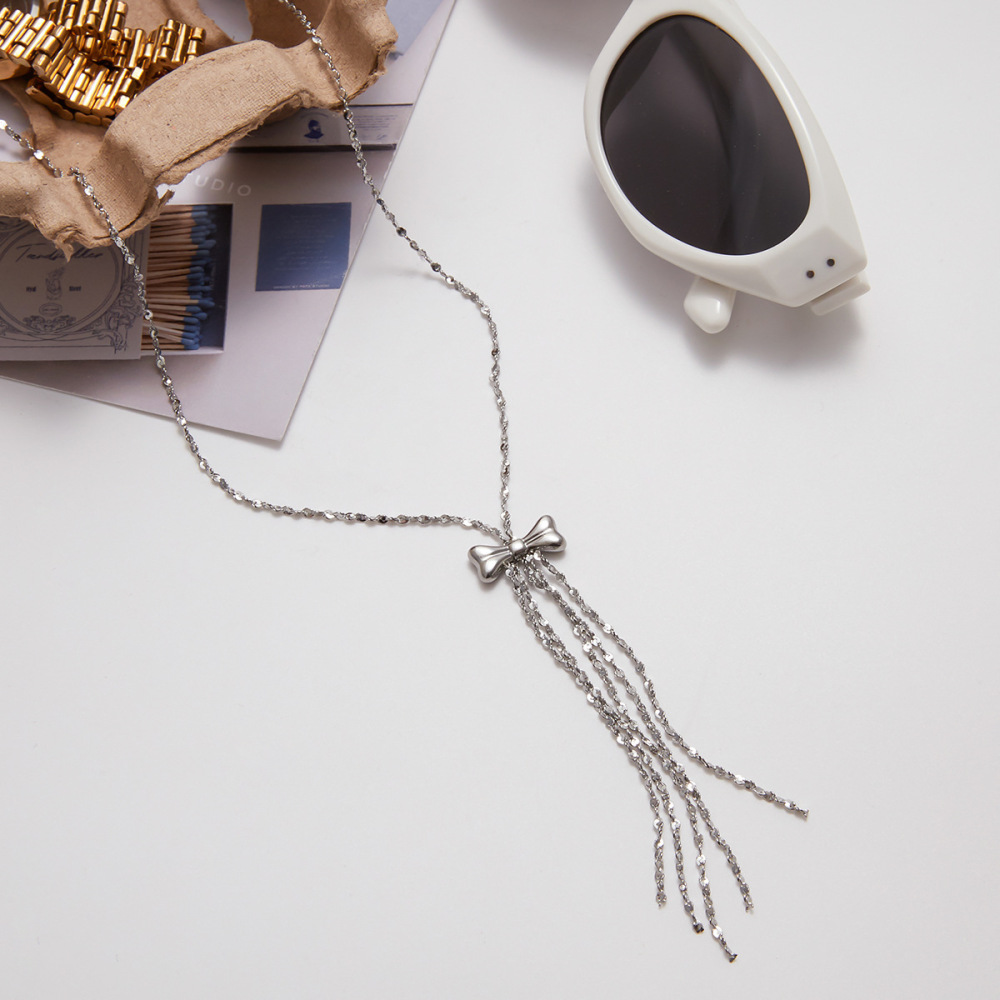 Collier Pendentif Femme En Acier Inoxydable Étanche Avec Nœud Papillon Quotidien (1 Pièce) Image5