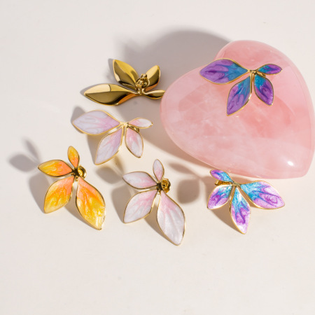 1 paire de boucles d'oreilles puces pour femme, motif floral romantique, en acier inoxydable étanche.