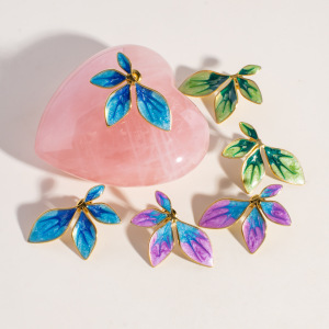 1 Paire De Boucles D'Oreilles Puces Pour Femme, Motif Floral Romantique, En Acier Inoxydable Étanche. h5 Image2