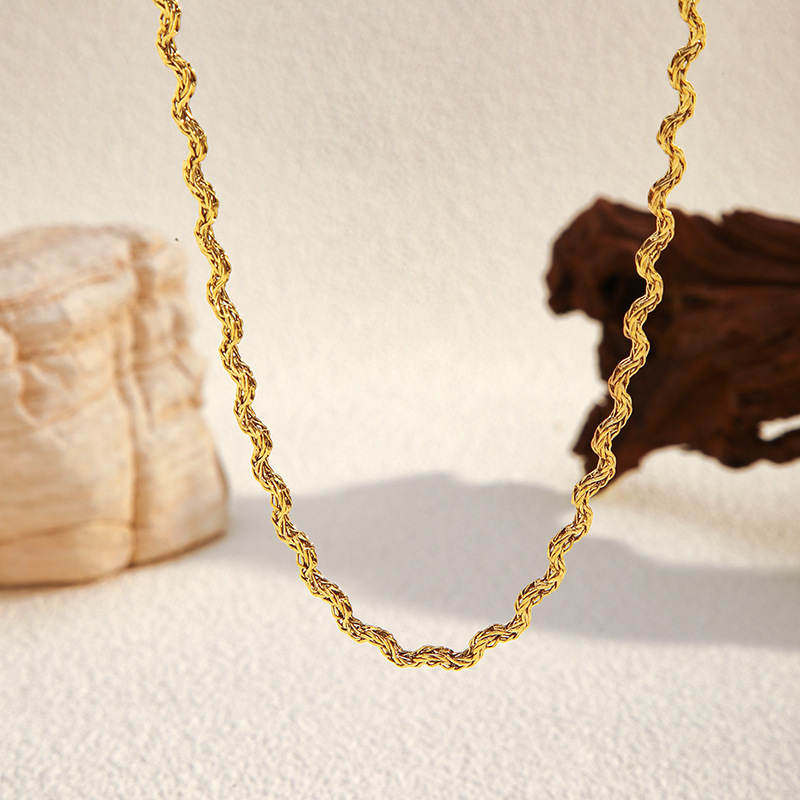 Collier Simple En Acier Inoxydable Étanche Couleur Or (1 Pièce) h5Image3