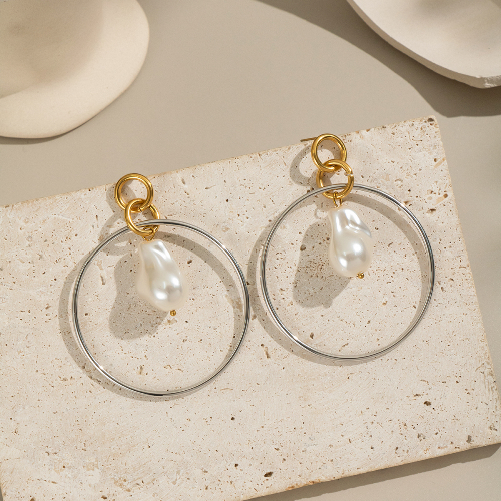 Boucles D'Oreilles Pendantes Rondes En Acier Inoxydable Étanche, Couleur Or, Avec Perles (1 Paire). Image5