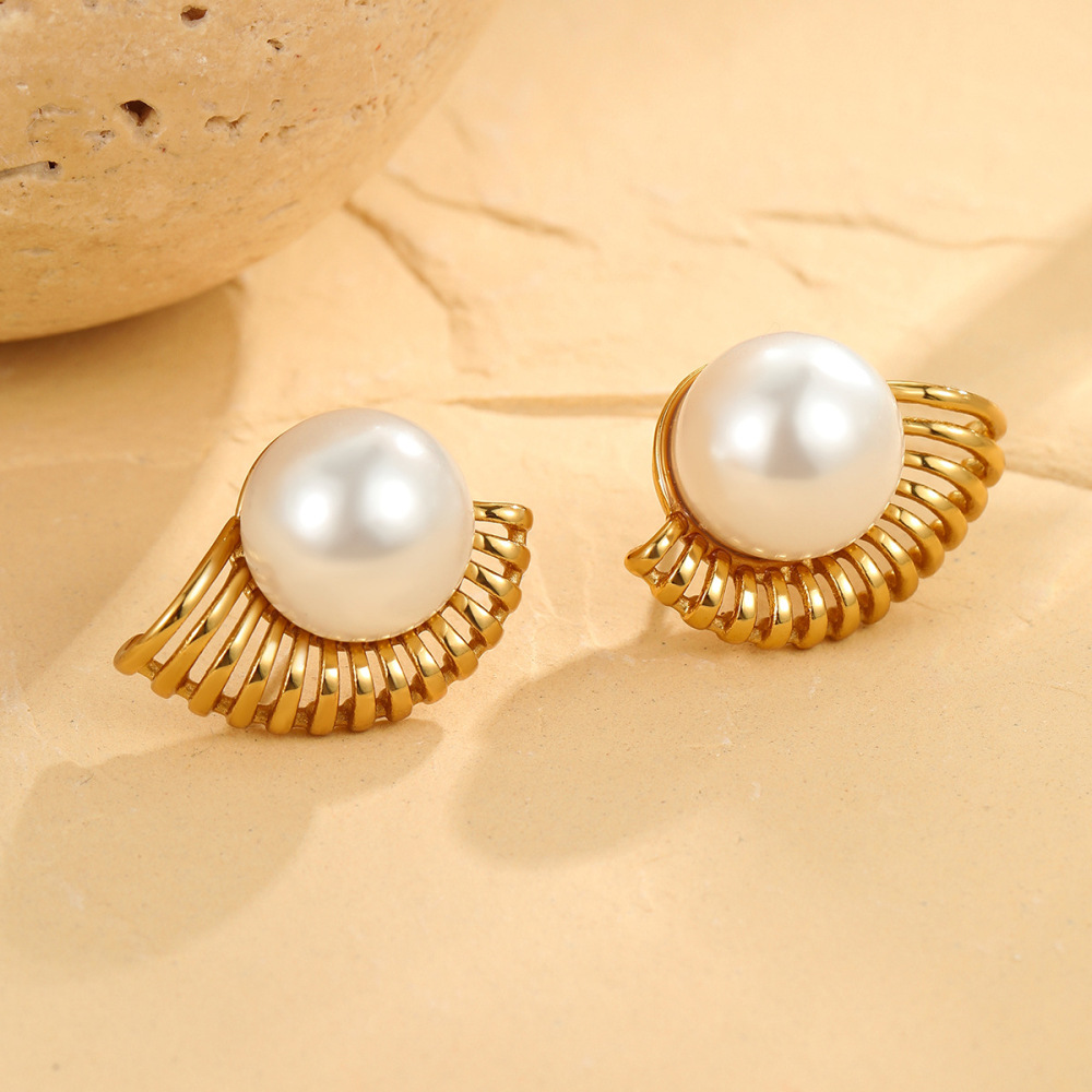 1 Paire De Boucles D'Oreilles Élégantes En Acier Inoxydable Étanche Couleur Or Avec Perles Artificielles Image4