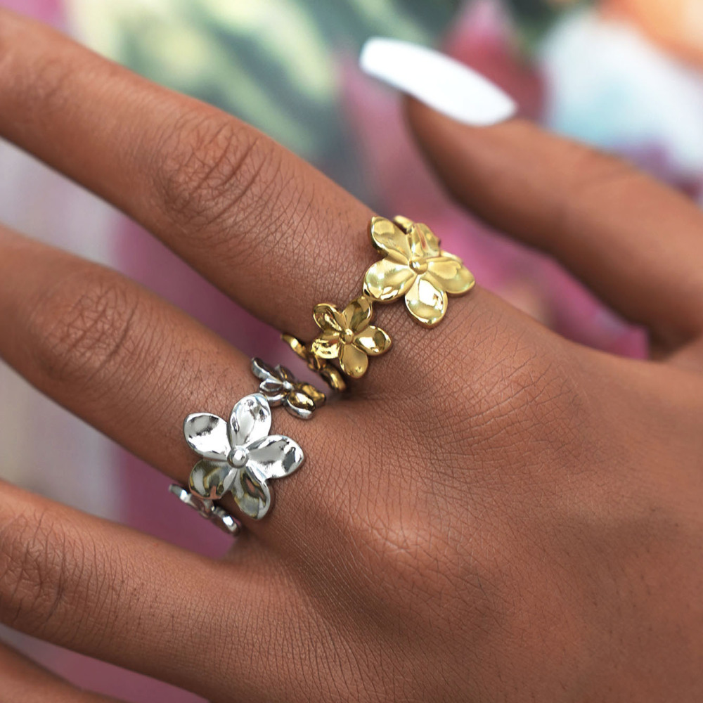 Bague Minimaliste Simple Et Élégante En Acier Inoxydable Doré, Imperméable, Avec Motif Floral (1 Pièce). Image5