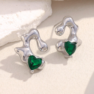 Boucles D'Oreilles Puces Pour Femme, En Acier Inoxydable Doré, Imperméables, En Forme De Cœur, Collection Luxe, 1 Paire h5 Image6