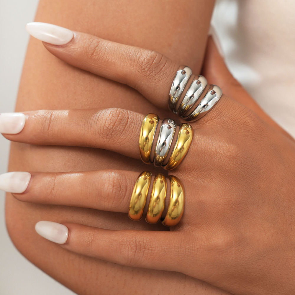 Bague Minimaliste Ronde Décontractée En Acier Inoxydable Étanche Couleur Or (1 Pièce) Image8