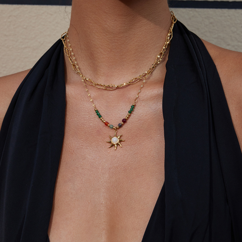 Collier Pendentif Femme Rétro Soleil En Acier Inoxydable Étanche Couleur Or (1 Pièce) Image3