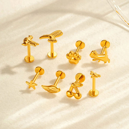 Boucle d'oreille piercing couleur or en alliage de titane 1 pièce