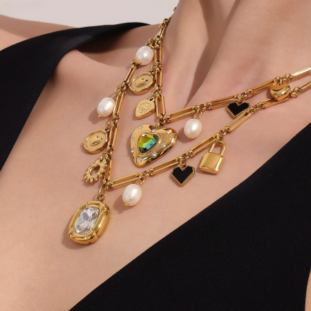 Collier pendentif femme luxueux en acier inoxydable, couleur or, avec pendentif cœur en zircon et bracelet étanche. 2