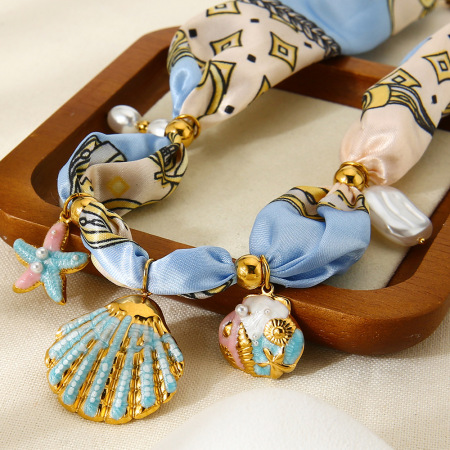 Collier pendentif coquillage en tissu 1 pièce 2