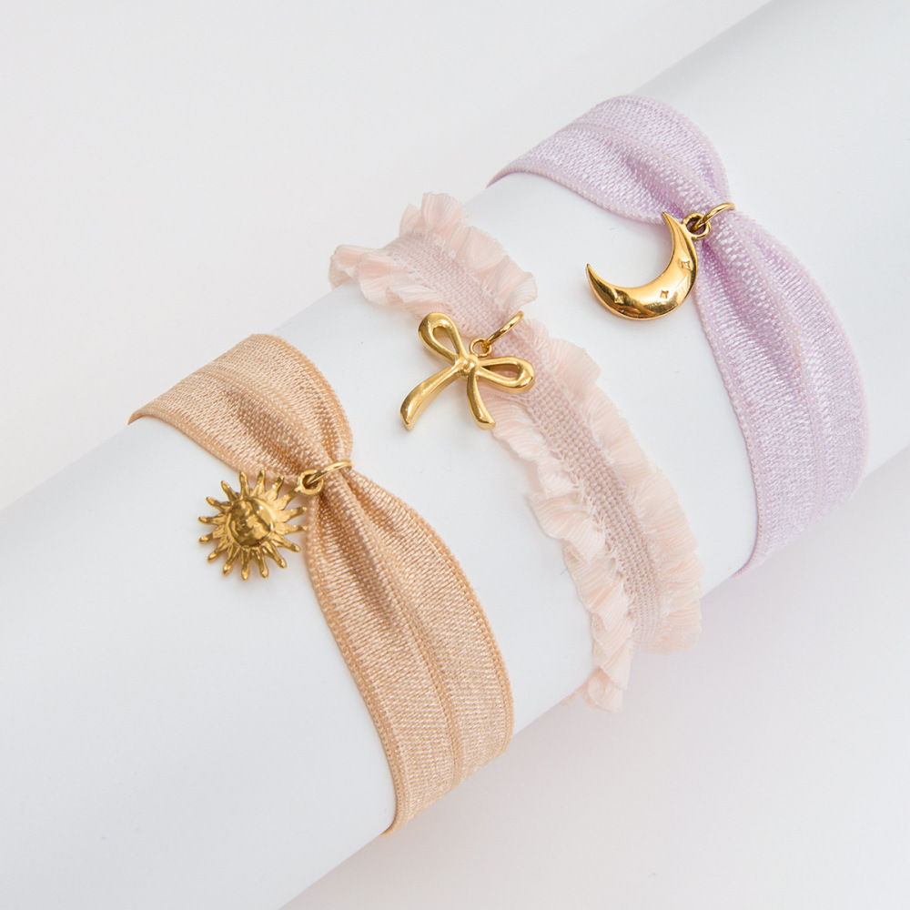 Bracelet À Breloques Pour Femme, En Acier Inoxydable, Couleur Or, Avec Nœud Papillon (1 Pièce). Image3