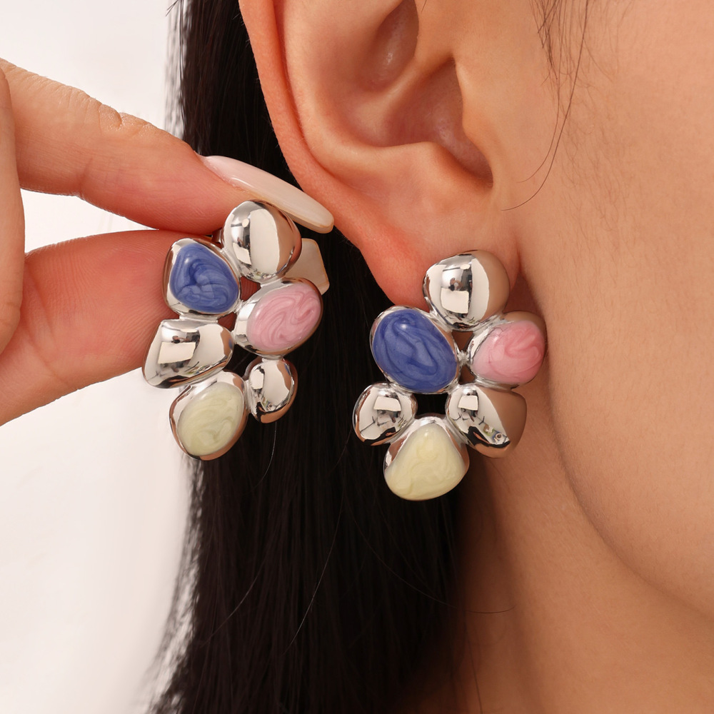 Boucles D'Oreilles Puces Pour Femme, En Acier Inoxydable, Couleur Or, Avec Motif Floral Polychrome (1 Paire). Image5