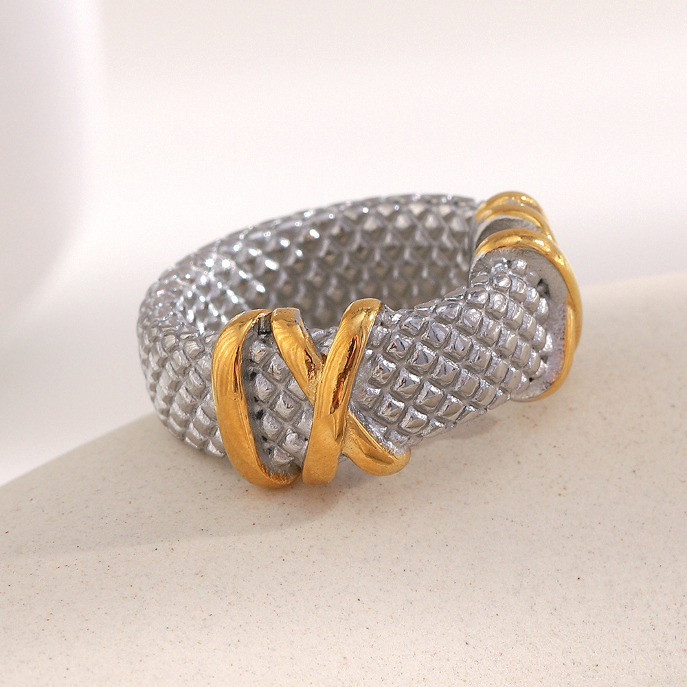 Bague Tendance Décontractée En Acier Inoxydable Multicolore Étanche (1 Pièce) De La Série Luxueuse Image4