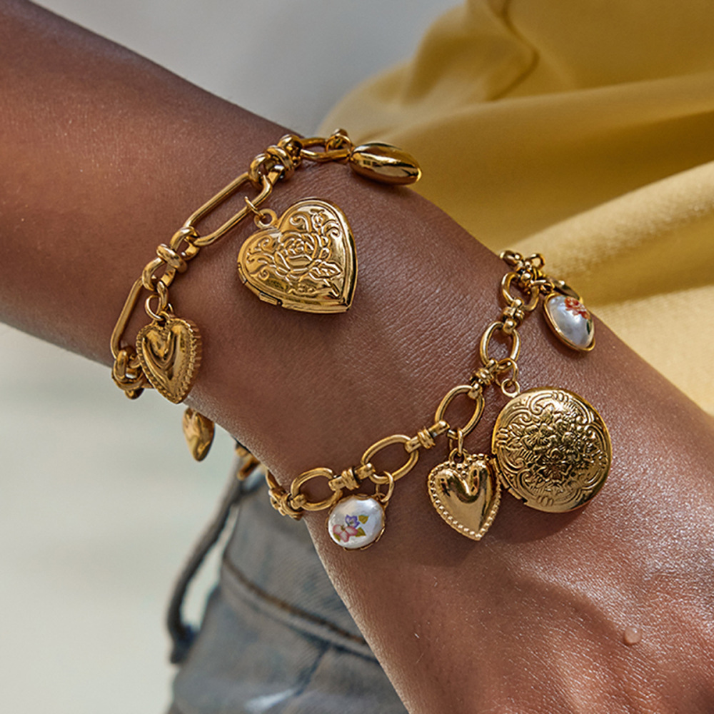 Bracelet À Breloques Pour Femme, En Acier Inoxydable, Couleur Or, Avec Un Cœur Délicat (1 Pièce). h5Image3