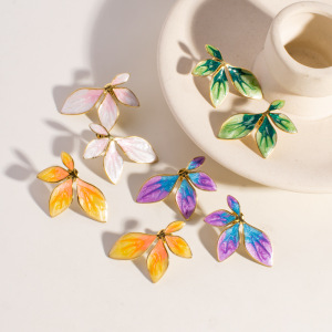 1 Paire De Boucles D'Oreilles Puces Pour Femme, Motif Floral Romantique, En Acier Inoxydable Étanche. h5 Image3