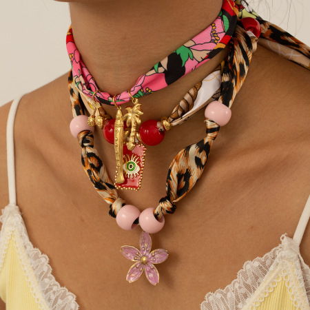 Collier pendentif femme en acier inoxydable doré, imperméable, en forme de fer à cheval exagéré (1 pièce)