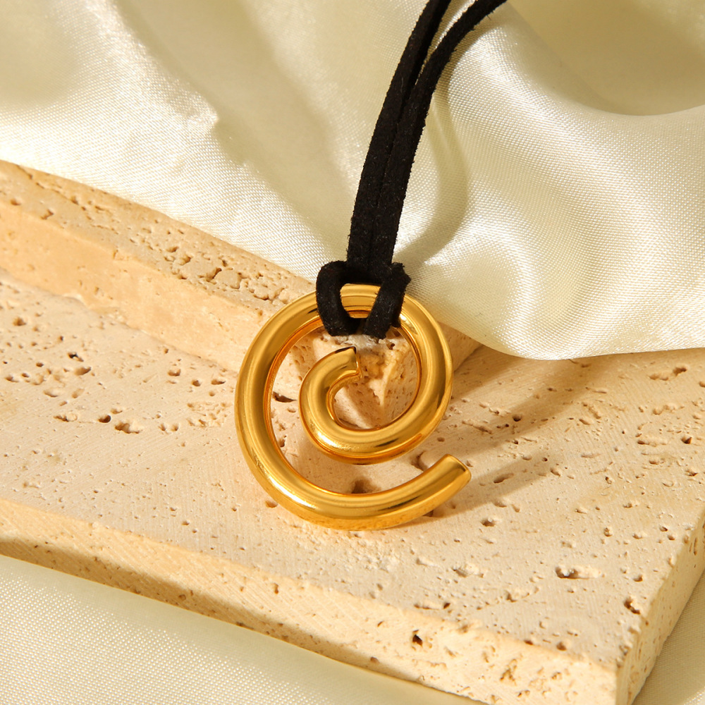 Collier Pendentif Femme Étanche En Acier Inoxydable, Motif Lignes Simples Du Quotidien (1 Pièce) Image4