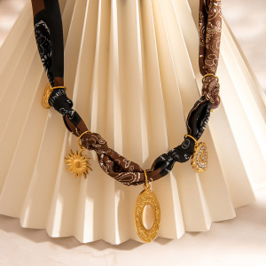 Collier Pendentif En Forme De Cœur Avec Écharpe 1 Pièce h5 Image4