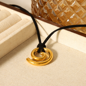 Collier Pendentif Femme Étanche En Acier Inoxydable, Motif Lignes Simples Du Quotidien (1 Pièce) h5 Image6