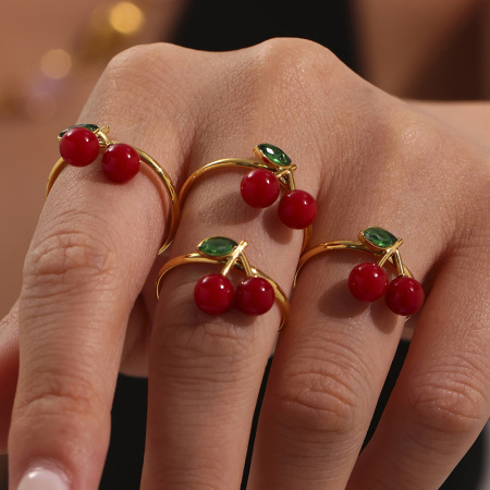 Bague romantique en acier inoxydable doré, couleur cerise, étanche (1 pièce) 2