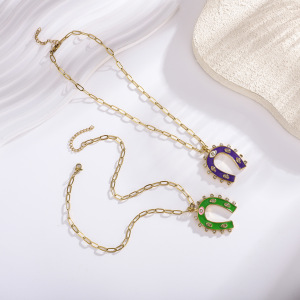 Collier Pendentif Rétro En Forme De Fer À Cheval, En Acier Inoxydable Étanche, Couleur Or, Pour Femme (1 Pièce) h5 Image4