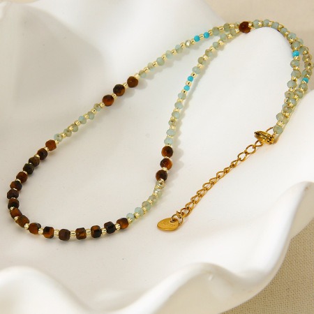 Collier de perles en pierres naturelles classiques 1 pièce