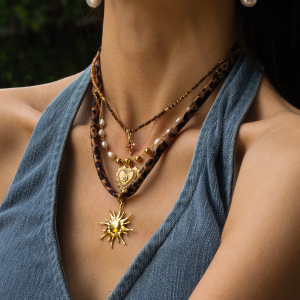 Collier Pendentif En Acier Inoxydable Doré, Imprimé Léopard, Étanche (1 Pièce) h5 Image3