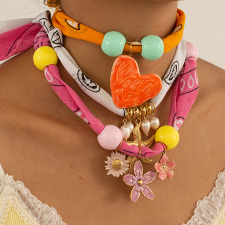 Collier pendentif femme Vivid Vacation Heart en acier inoxydable étanche couleur or (1 pièce)