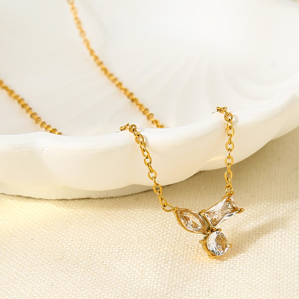 Collier Pendentif En Acier Inoxydable Étanche Couleur Or Avec Zircon (1 Pièce) h5Image3
