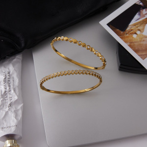 Bracelet Jonc Élégant En Acier Inoxydable, Couleur Or, Avec Pendentif Cœur Et Goutte D'Eau (1 Pièce) h5 Image4