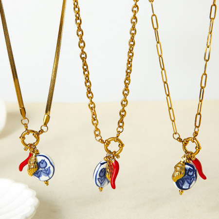 Collier Pendentif Femme Étanche En Acier Inoxydable, Motif Fleur De Poivron Rétro (1 Pièce)
