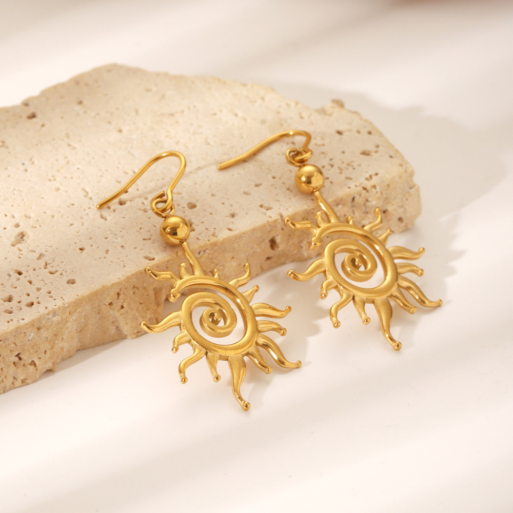 Boucles D'Oreilles Pendantes Minimalistes En Acier Inoxydable Doré, Imperméables, Motif Soleil, Pour Femme (1 Paire). Image4