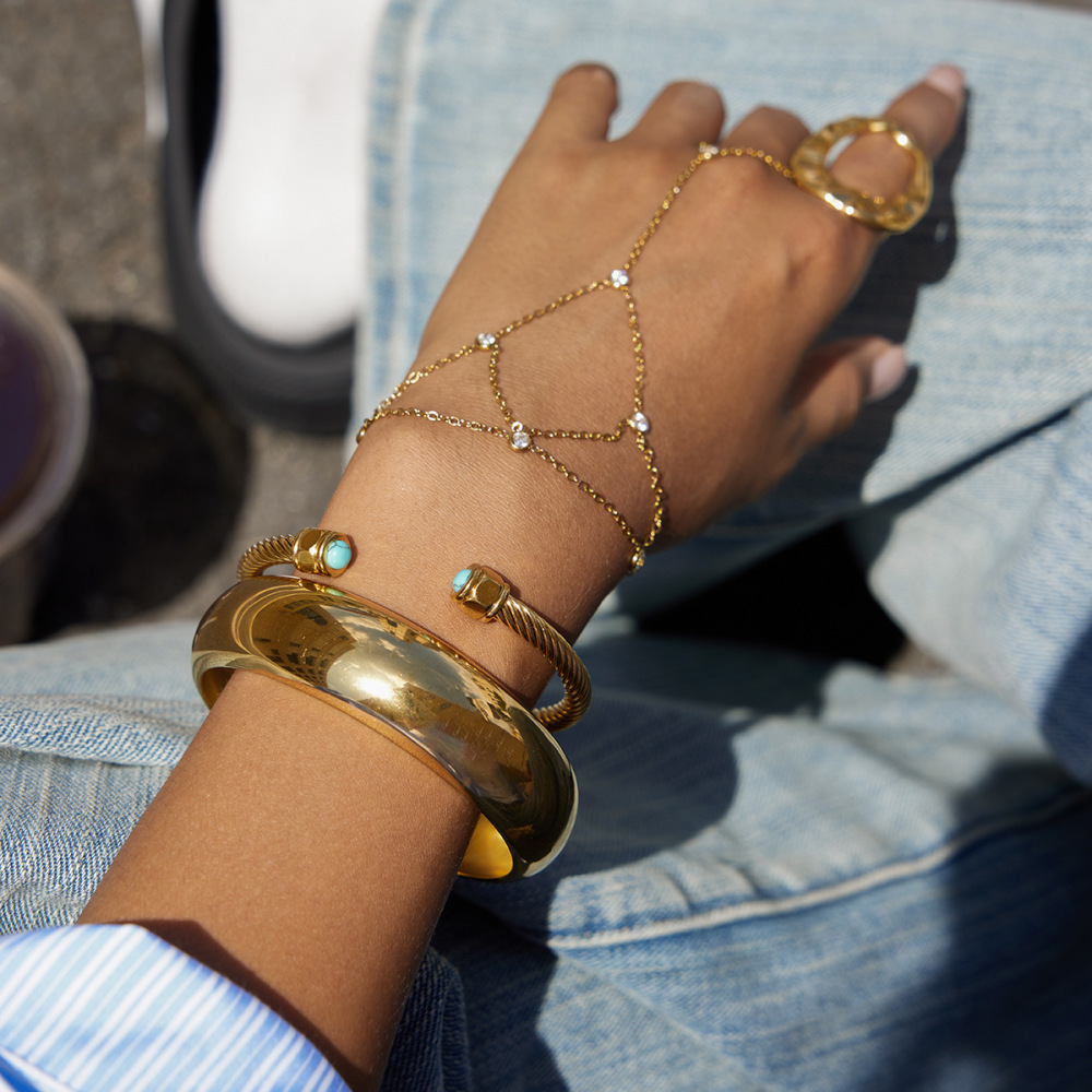 Bracelet Chaîne Femme Classic Lines En Acier Inoxydable Étanche Couleur Or Avec Zircon (1 Pièce) Image6