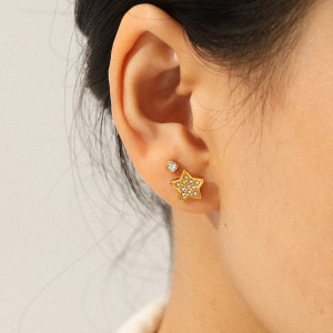 Ensemble De Boucles D'Oreilles Luxueuses Pour Femme, En Acier Inoxydable Doré, Ornées De Zircon, Représentant Une Étoile Et La Lune. h5 Image4