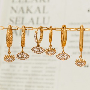 1 Paire De Boucles D'Oreilles Pendantes Délicates Œil De Diable En Acier Inoxydable Étanche Couleur Or Avec Zircon Pour Femme h5 Image3
