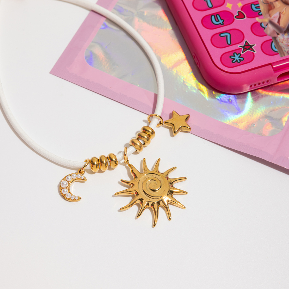 Collier Pendentif Élégant Pour Femme, En Acier Inoxydable Étanche, Motif Soleil, Étoile Et Lune (1 Pièce) Image5