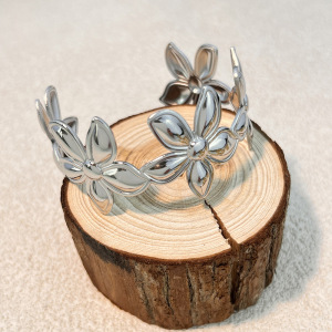Bracelet Manchette Classique À Motif Floral En Acier Inoxydable Étanche Couleur Or (1 Pièce) h5