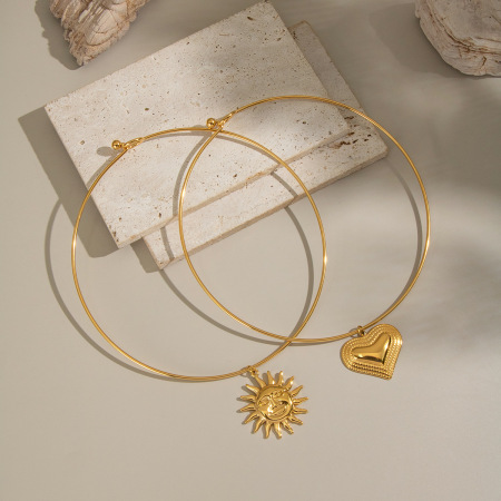 Collier pendentif cœur soleil en acier inoxydable étanche couleur or (1 pièce) 2