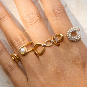 Bague Tendance Décontractée En Acier Inoxydable Doré, De Forme Irrégulière Et Étanche. h5 Image4